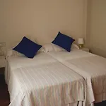 Céntrico Nuevo Dos Baños Parking